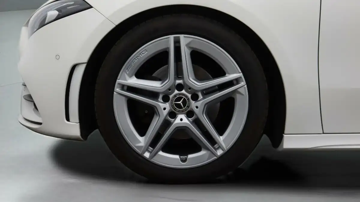 2019-mercedes-benz-a-class-20d-a200d-amg-line-premium-plus-hatchback-5d-big-18