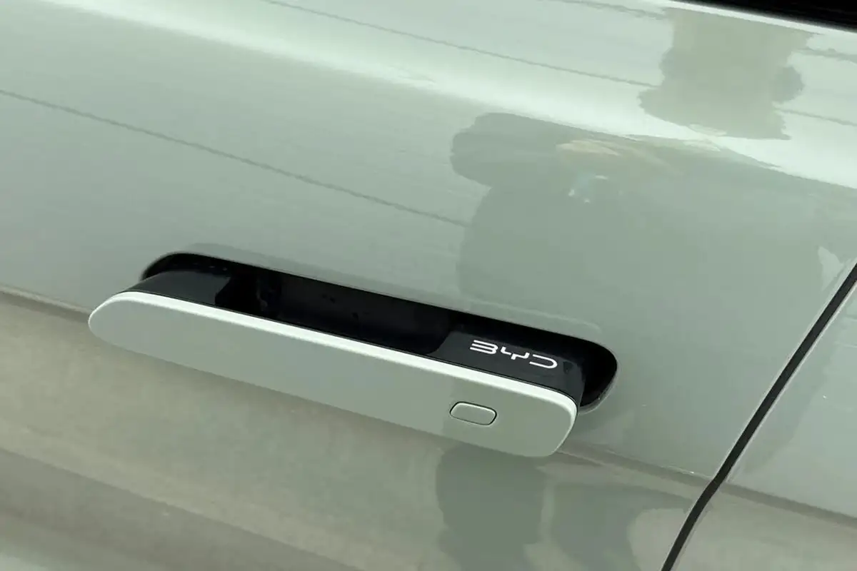 2025-byd-seal-e-design-big-29