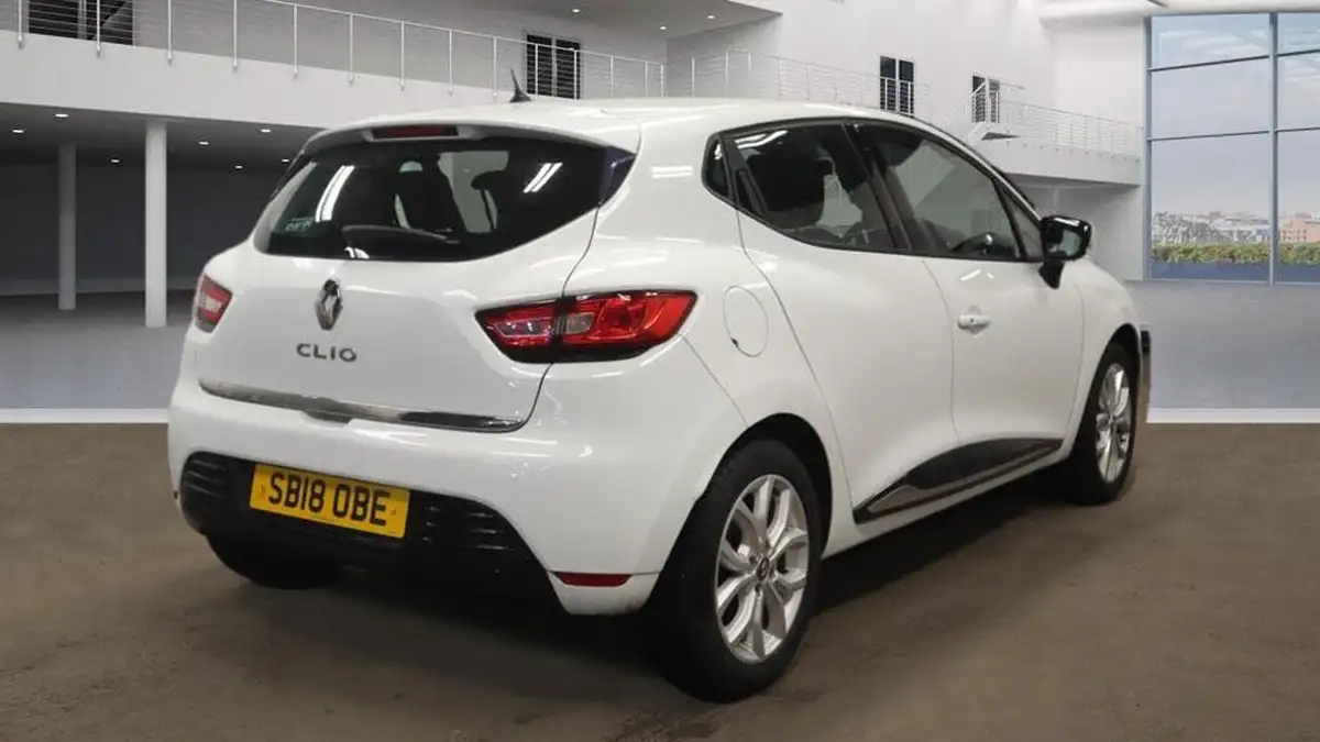 2018-renault-clio-12-dynamique-nav-big-3