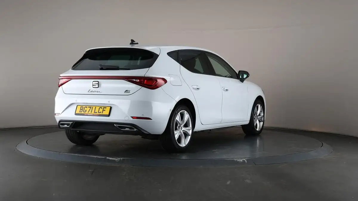 2021-seat-leon-14-e-hybrid-fr-hatchback-big-69