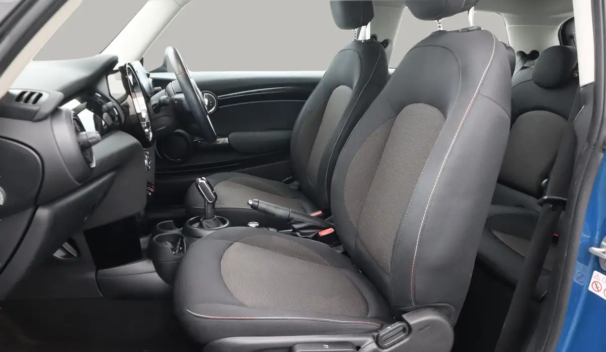 2022-mini-cooper-15-cooper-classic-premium-hatchback-3d-auto-big-14