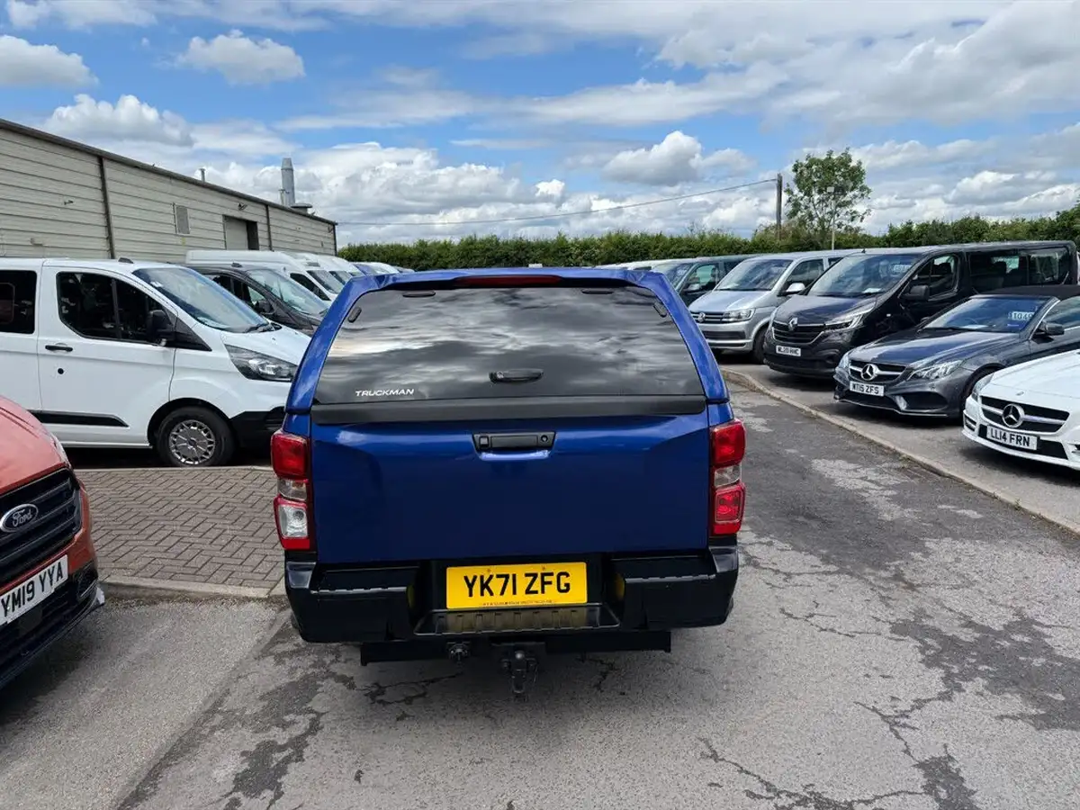2021-isuzu-d-max-19td-utility-4x4-double-pickup-big-3