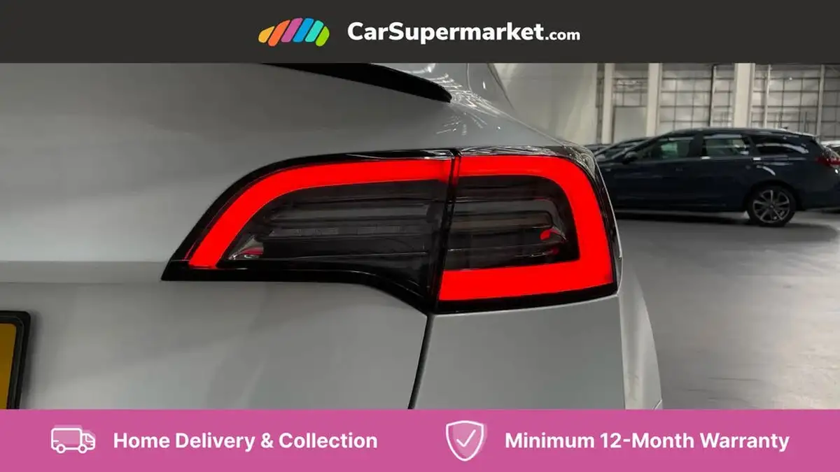 2022-tesla-model-3-e-rwd-big-21
