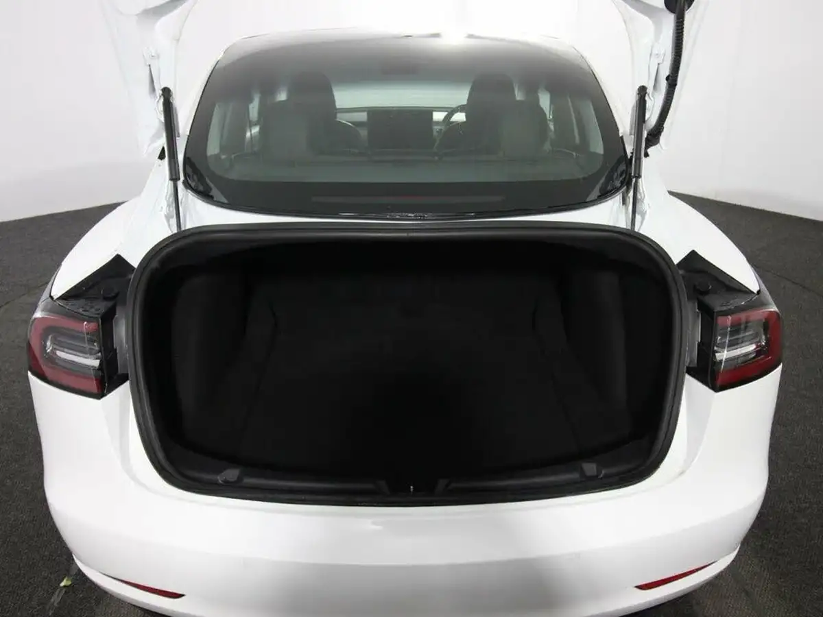 2020-tesla-model-3-e-standard-plus-big-19