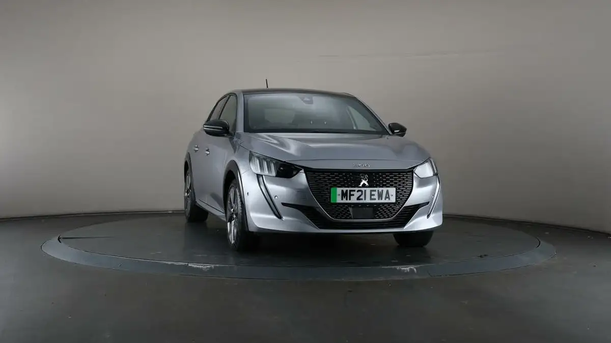 2021-peugeot-208-e-gt-50kwh-big-51