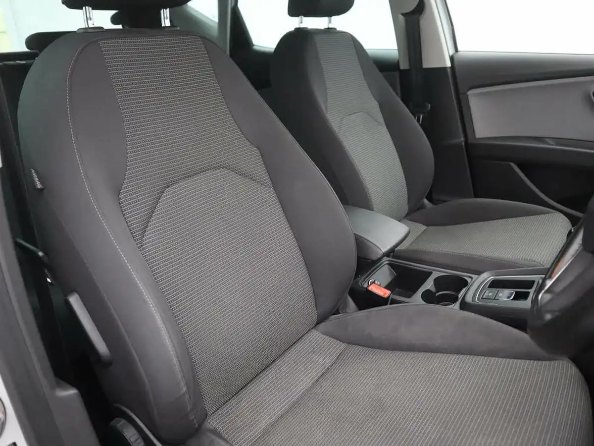 2018-seat-leon-12-tsi-se-dynamic-technology-hatchback-big-10