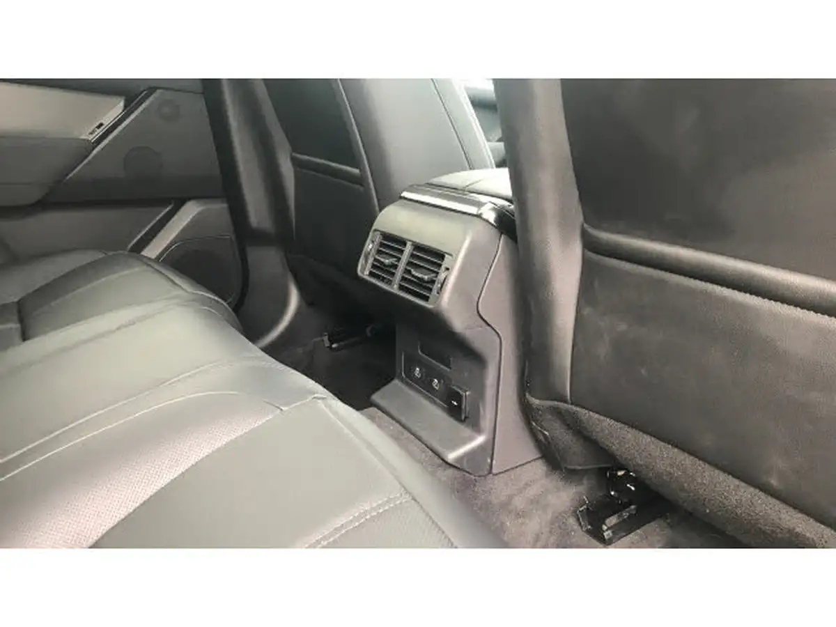 2024-land-rover-range-rover-velar-20-d200-dynamic-se-big-17