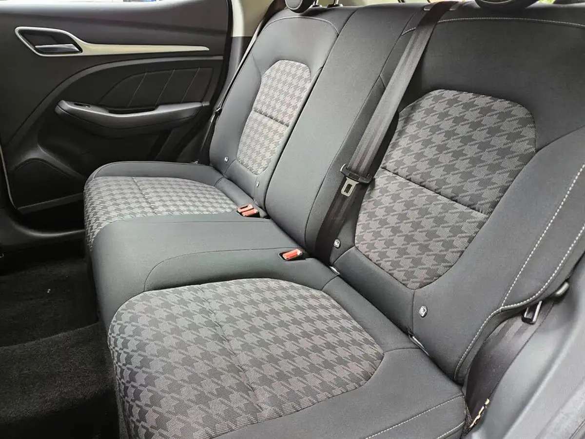 2019-mg-zs-suv-15-vti-tech-excite-105bhp-big-16
