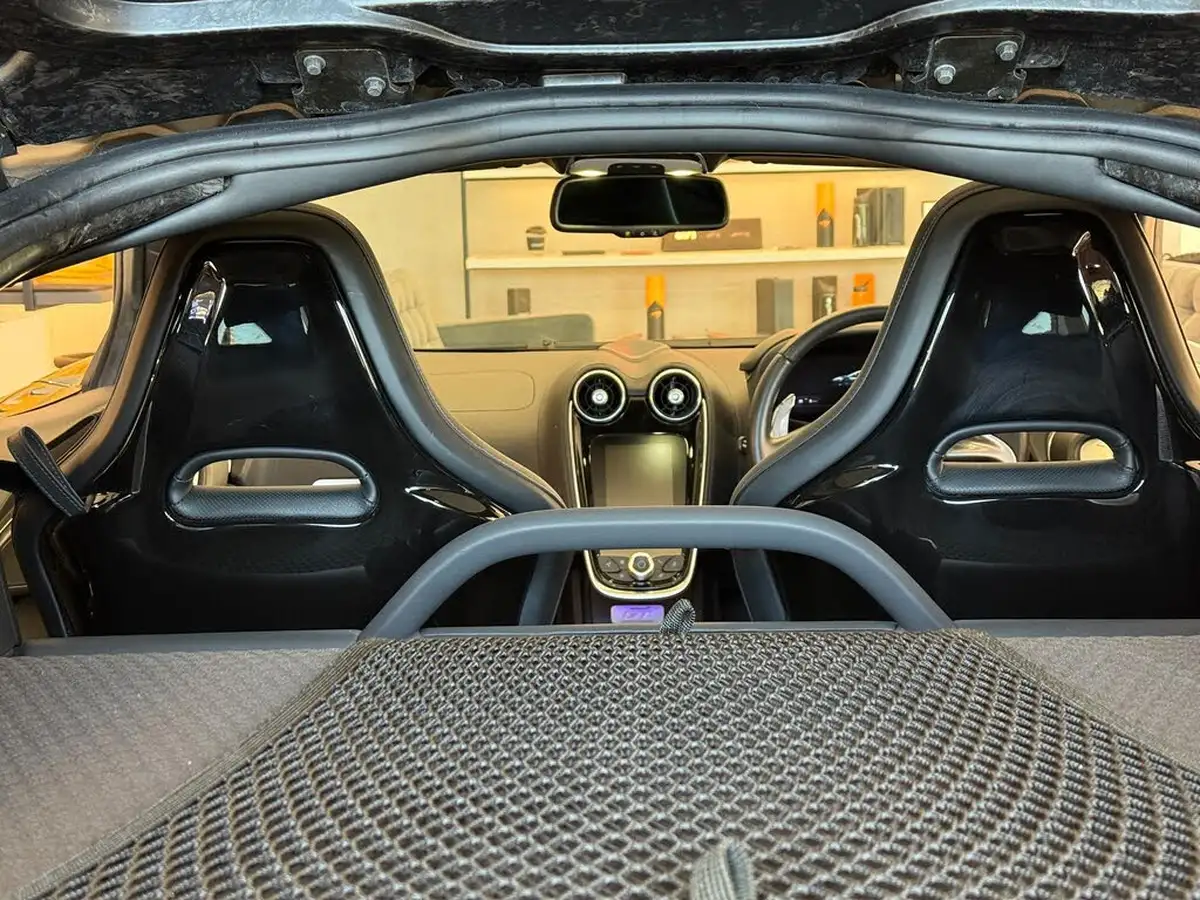 2021-mclaren-gt-40-big-31