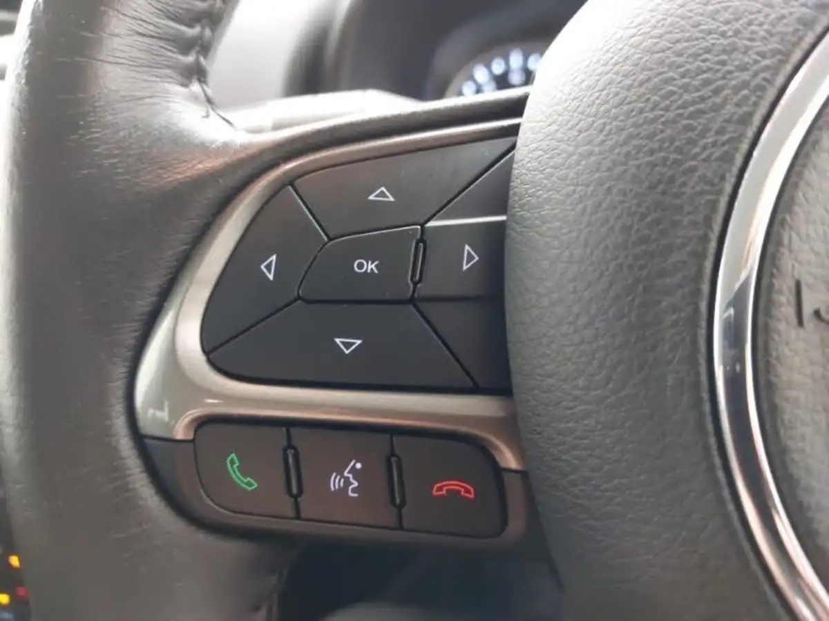 2018-jeep-renegade-13-gse-limited-big-13