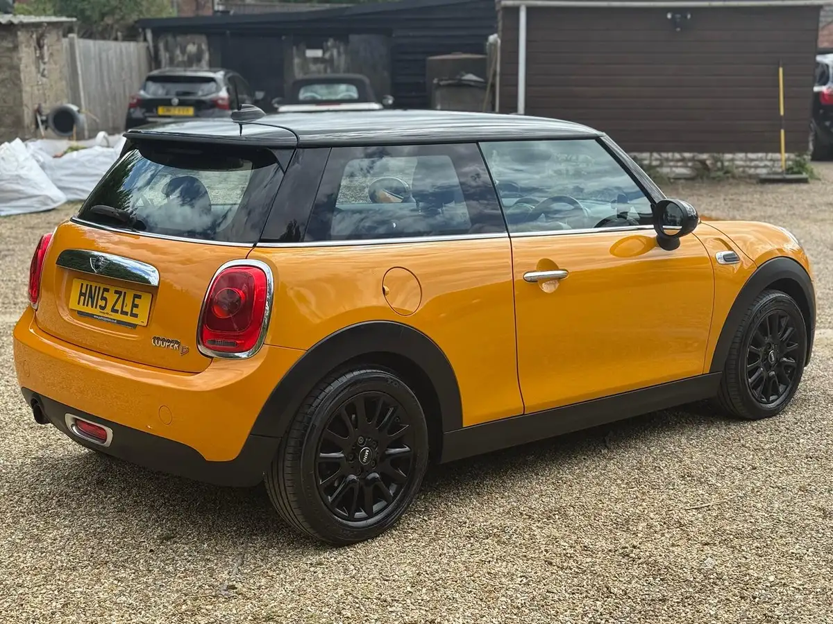 2015-mini-cooper-15td-cooper-d-114bhp-3d-big-4