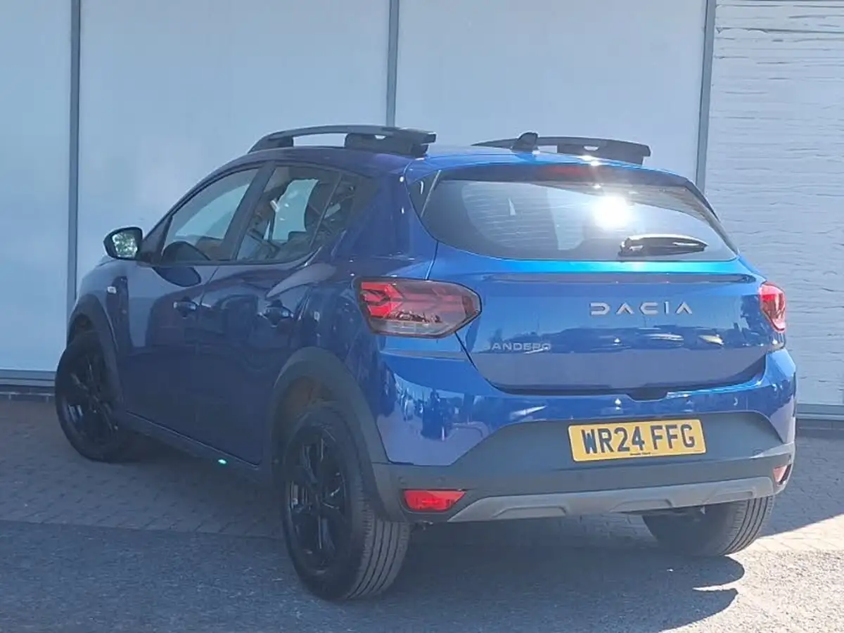 2024-dacia-sandero-stepway-10-tce-extreme-90bhp-big-1