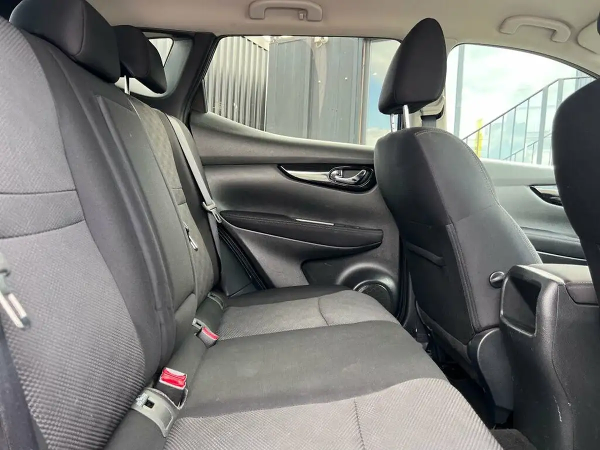 2016-nissan-qashqai-15dci-n-connecta-99g-big-10