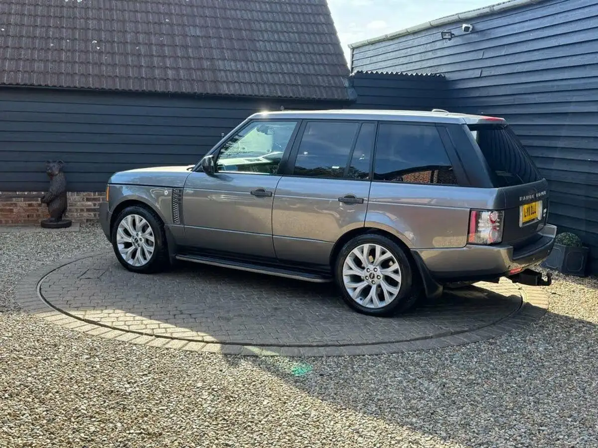 2011-land-rover-range-rover-44td-vogue-big-21