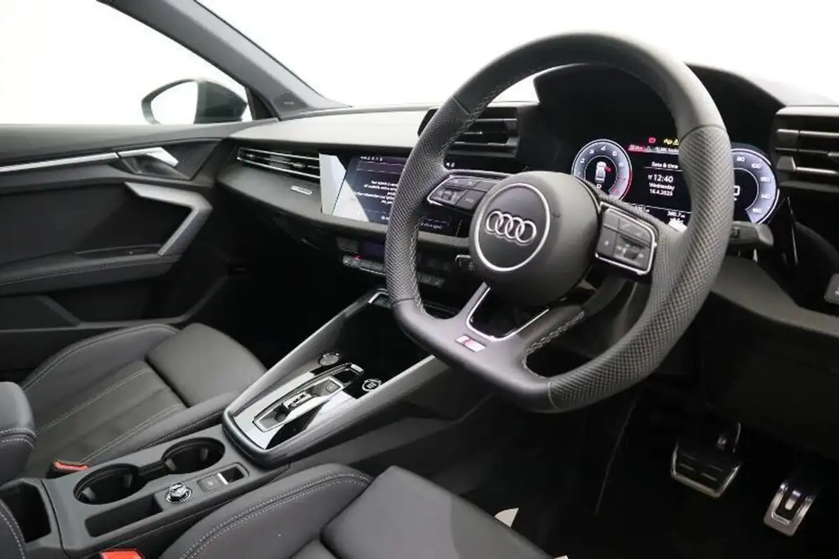2024-audi-a3-15-35-tfsi-black-edition-saloon-4d-s-tronic-big-6