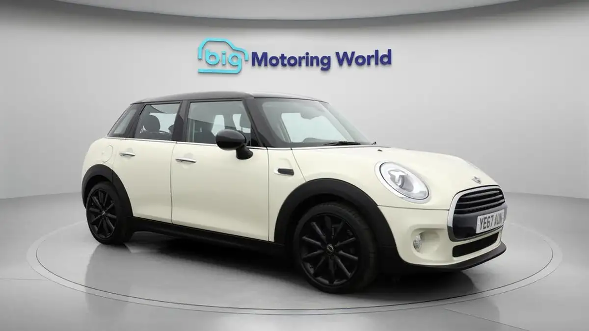 2017-mini-cooper-15-cooper-ss-hatchback-5d-big-1