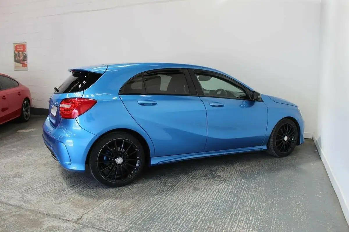 2013-mercedes-benz-a-class-15-cdi-a180-amg-sport-109ps-blueefficiency-big-10