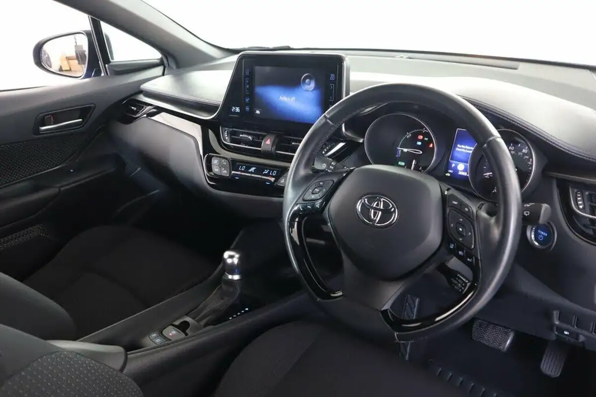 2019-toyota-c-hr-18-vvt-i-icon-big-44