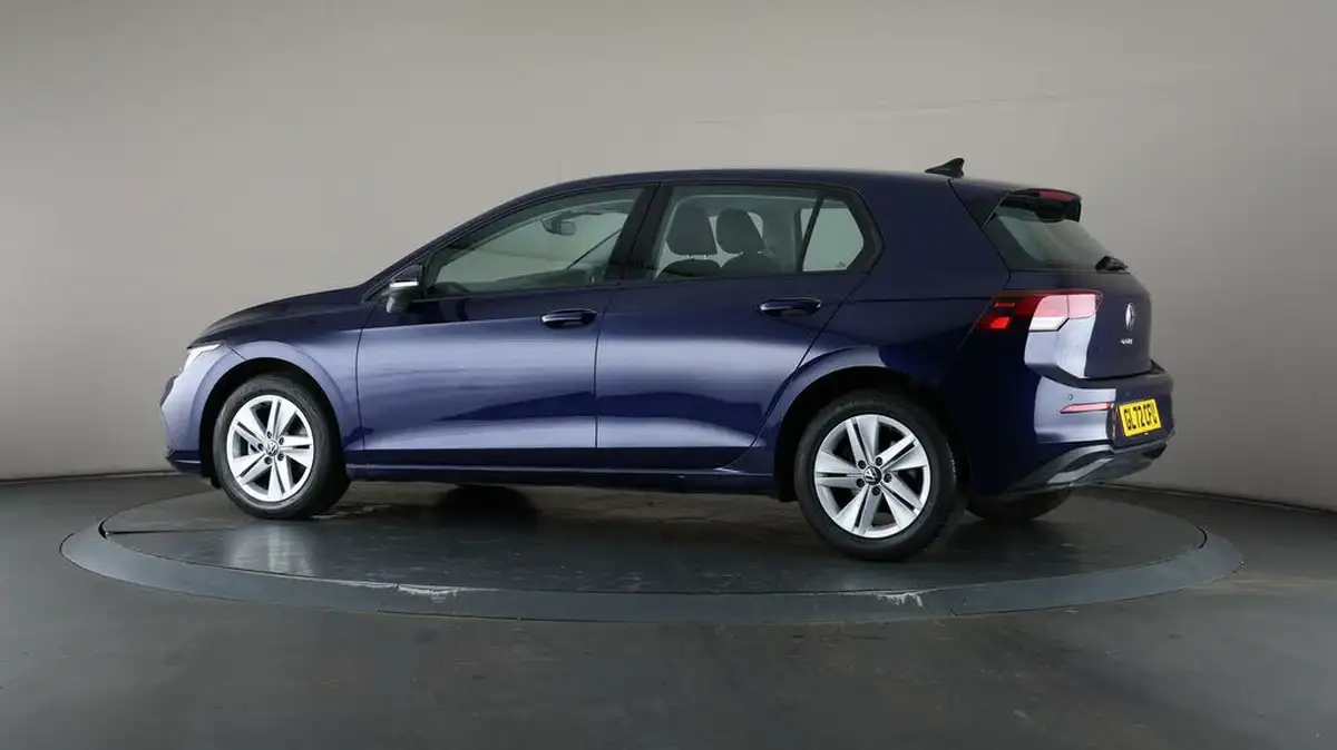 2022-volkswagen-golf-15-tsi-life-130ps-hatchback-big-74