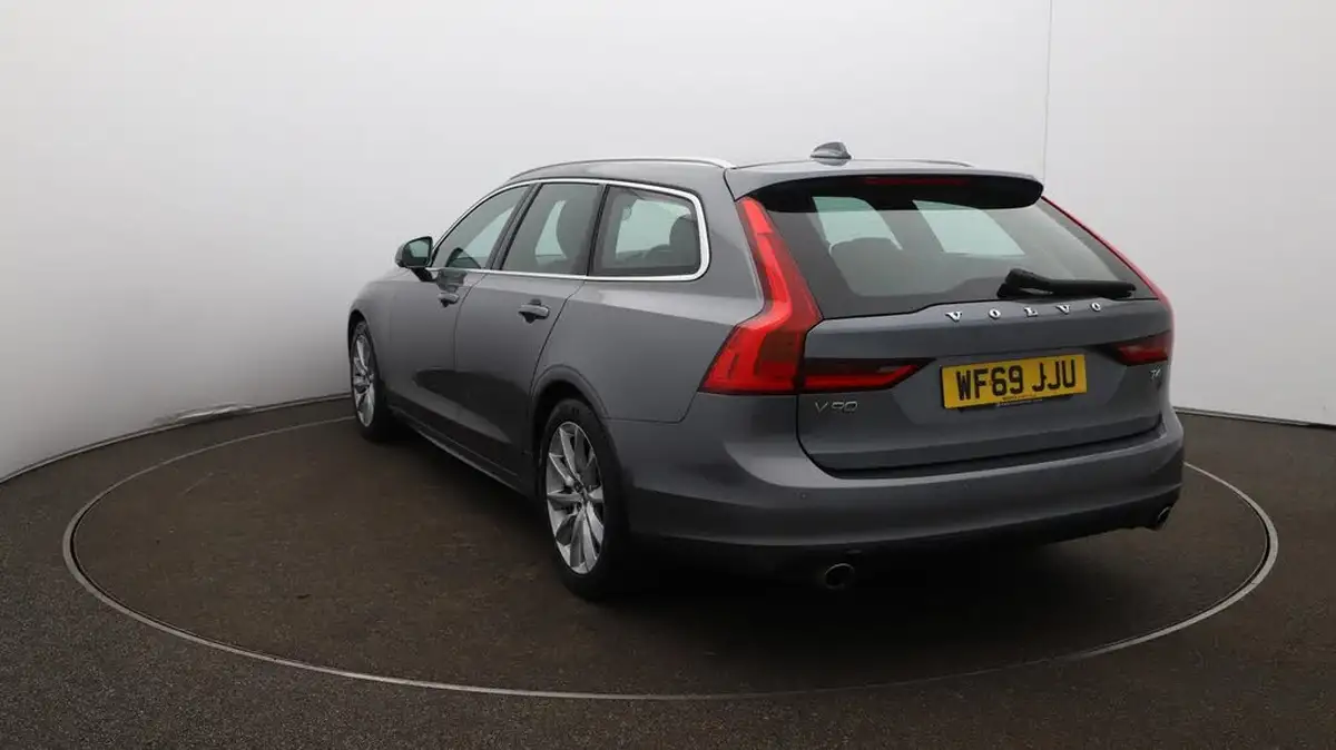 2019-volvo-v90-20-t4-momentum-plus-big-59