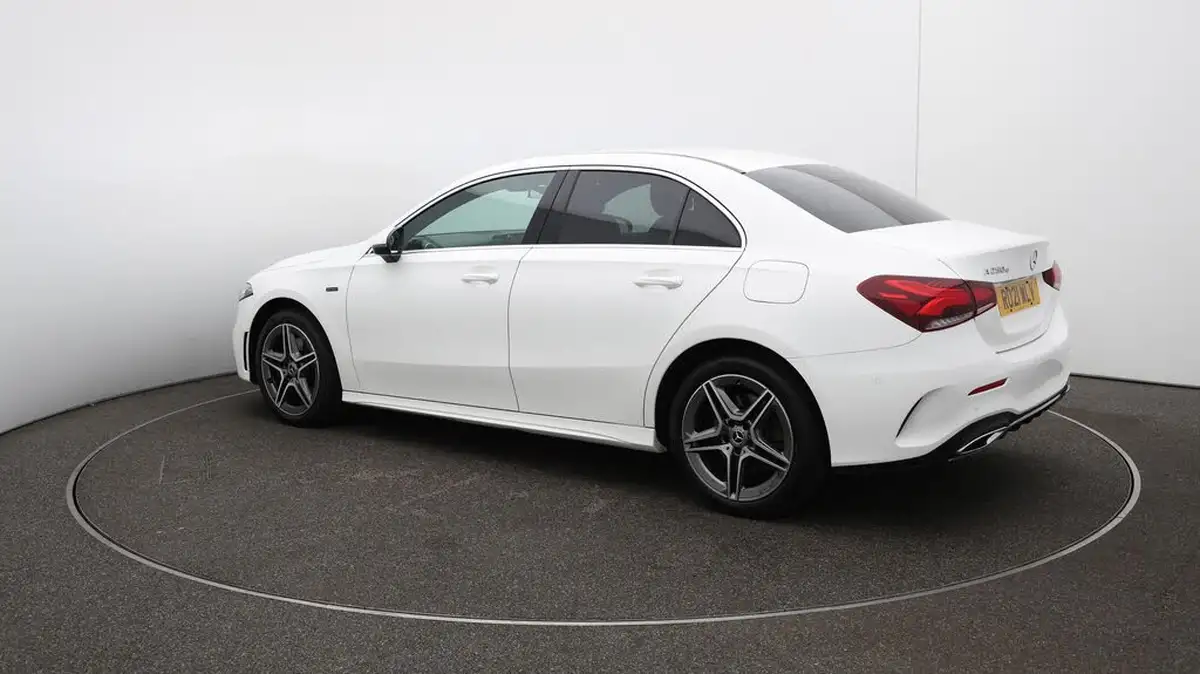 2021-mercedes-benz-a-class-13-a250e-amg-line-executive-saloon-4d-big-9