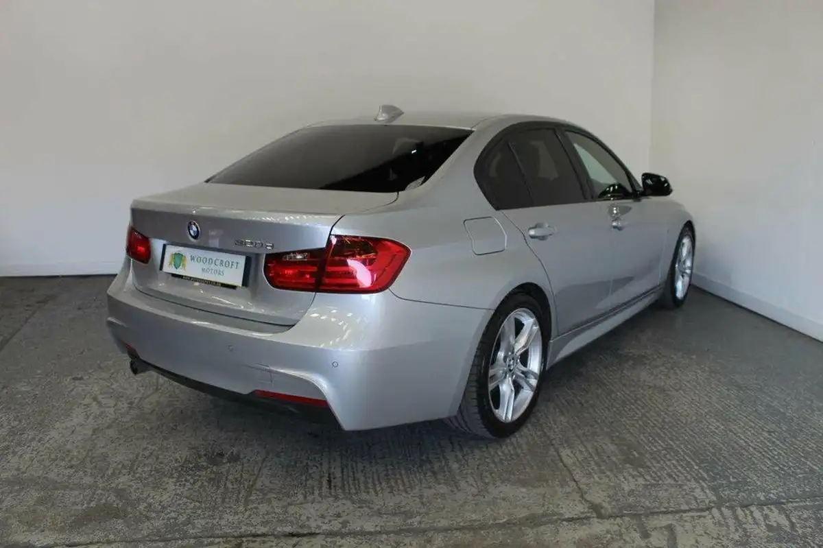 2014-bmw-3-series-20td-320d-m-sport-184bhp-blueperformance-ss-saloon-4d-big-7