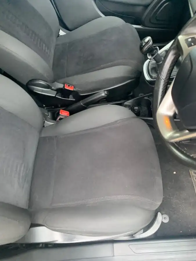 2014-chrysler-ypsilon-12-se-big-15