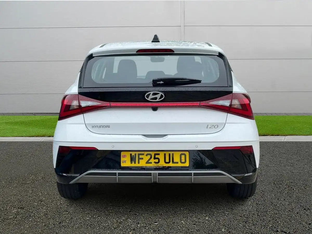 2025-hyundai-i20-10-t-gdi-advance-big-5
