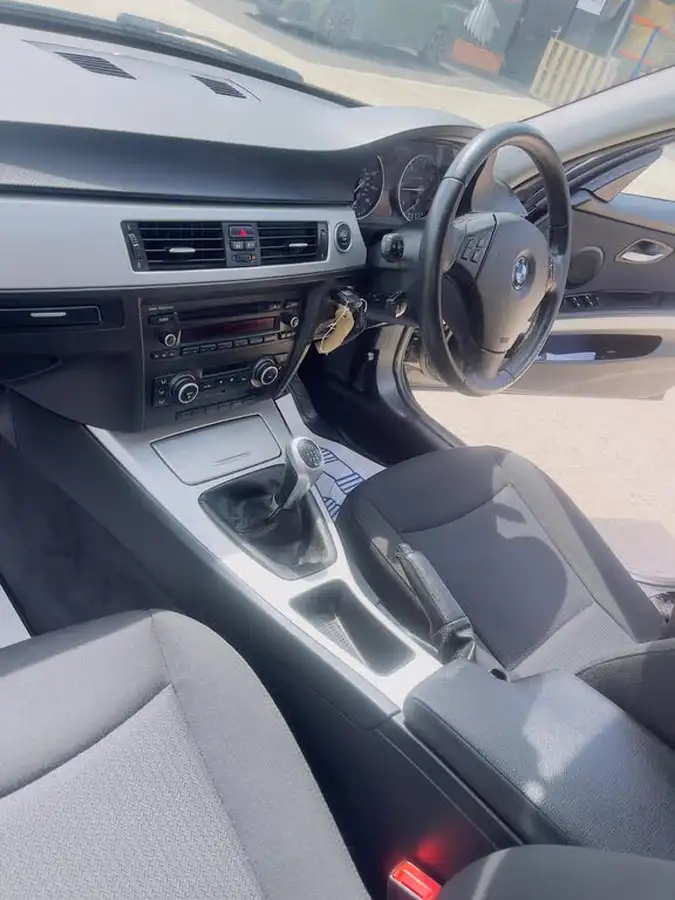 2011-bmw-3-series-20td-320d-efficientdynamics-efficientdynamics-big-41