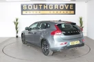 2018-volvo-v40-20-t2-momentum-small-6