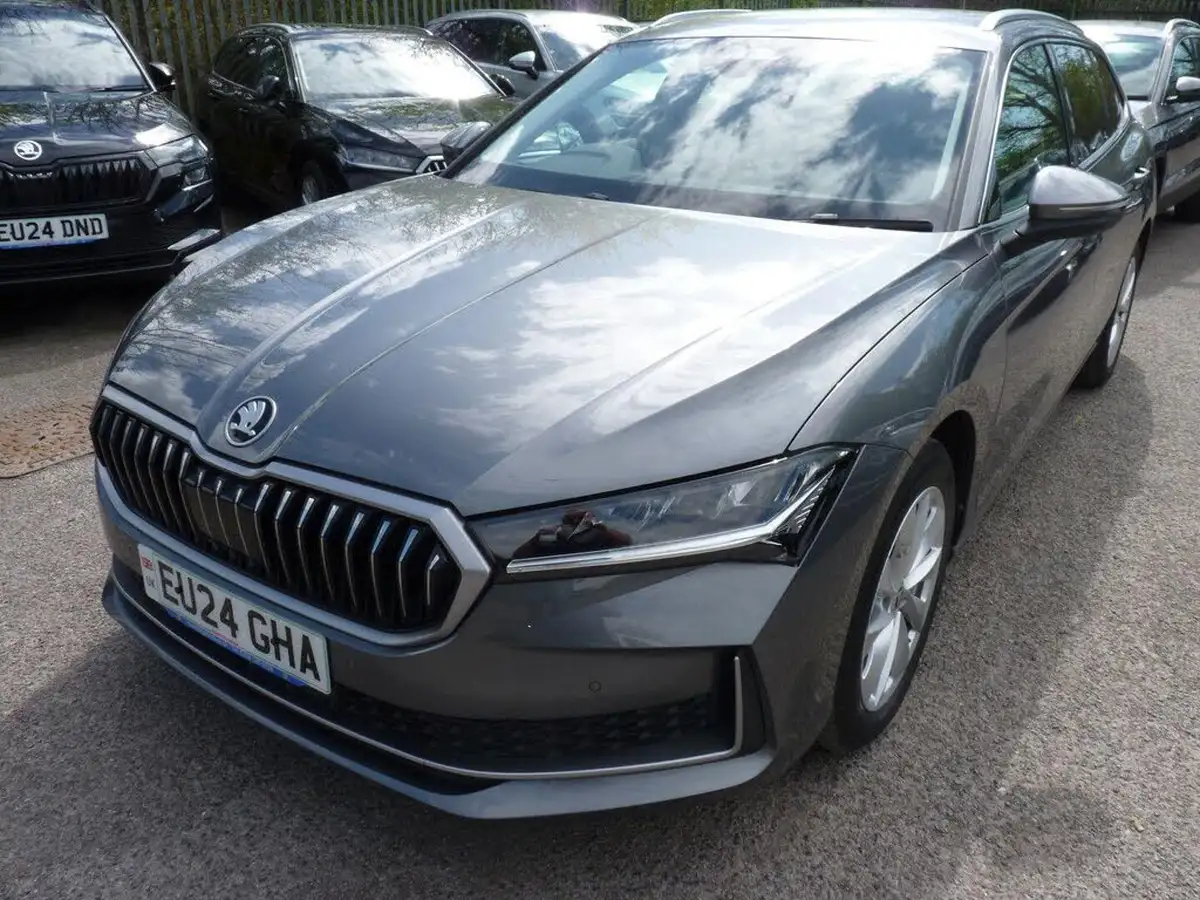 2024-skoda-superb-20tdi-se-technology-estate-dsg-big-1