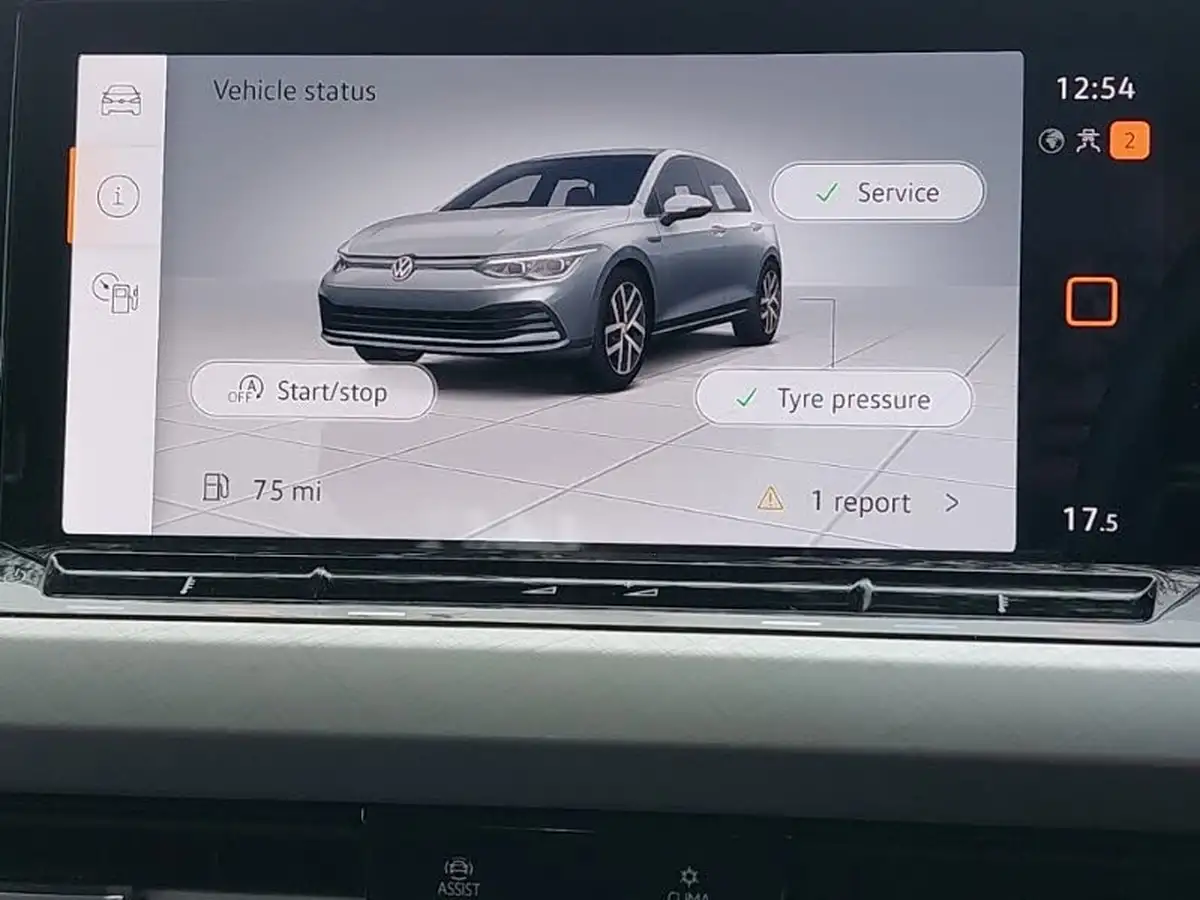 2023-volkswagen-golf-15-etsi-life-150ps-hatchback-big-13