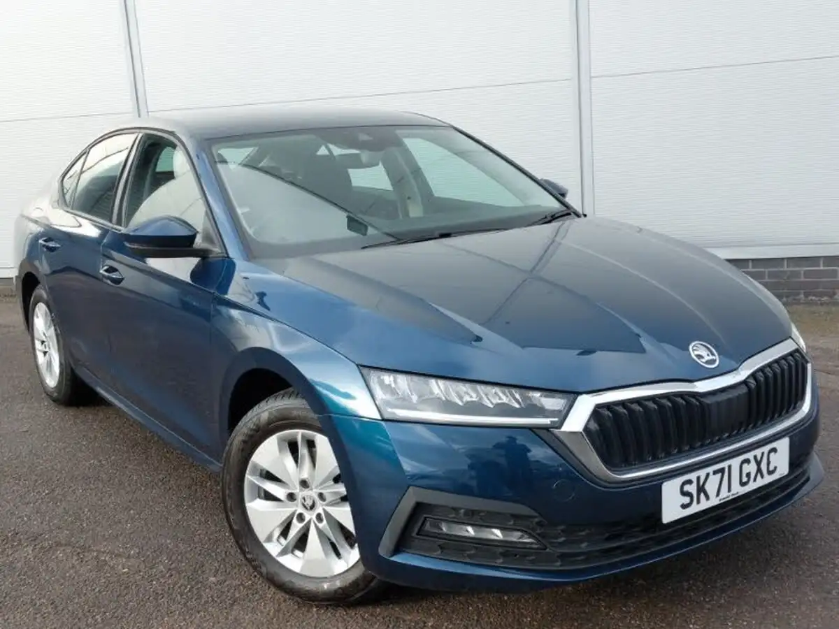 2021-skoda-octavia-10-tsi-se-technology-hatchback-big-0