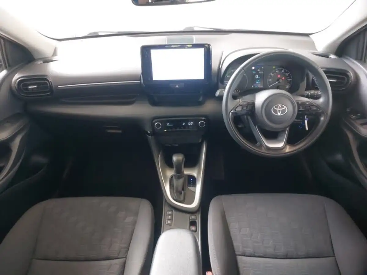 2024-toyota-yaris-15-vvt-i-icon-big-2
