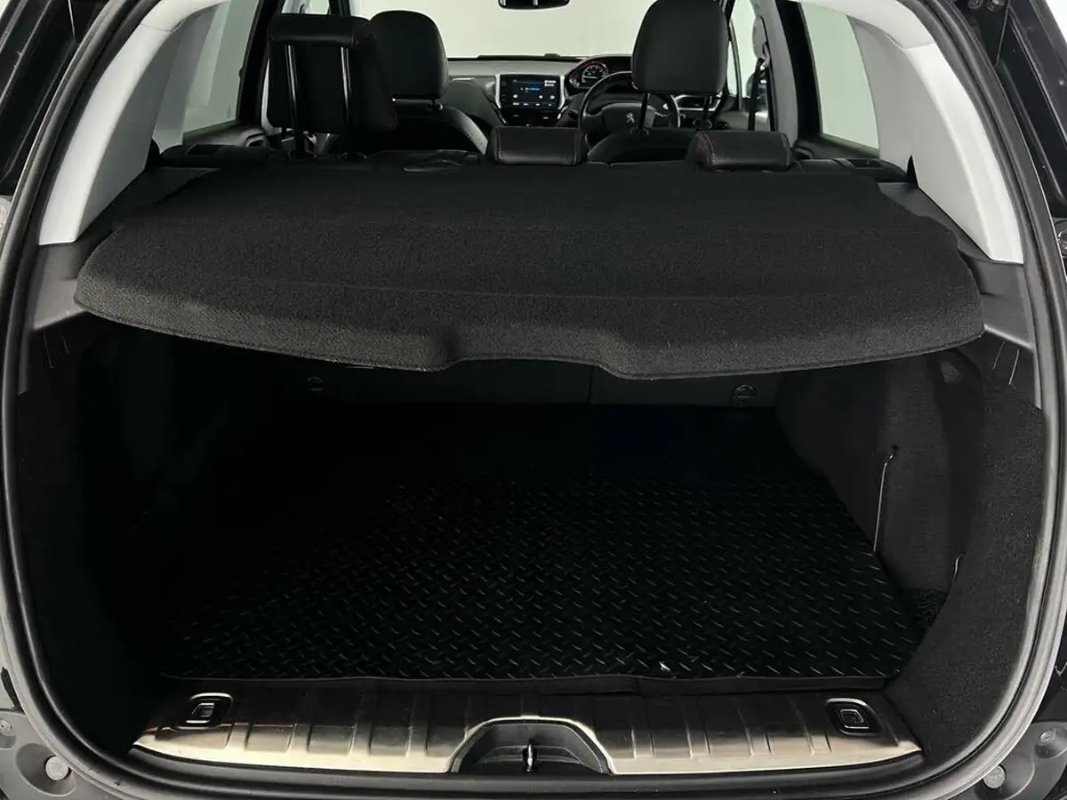 2019-peugeot-2008-suv-12-puretech-gt-line-110bhp-eat6-big-10