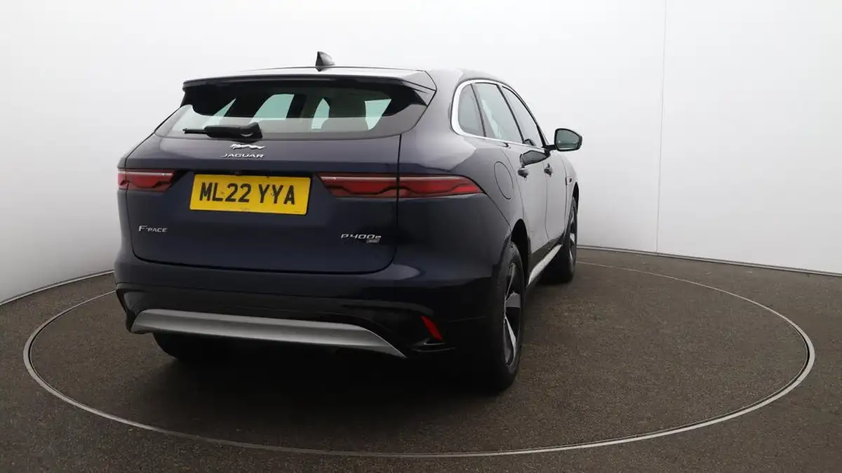 2022-jaguar-f-pace-20-p400e-s-big-51