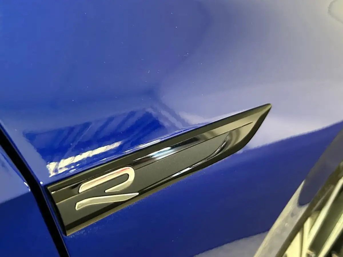 2021-volkswagen-golf-20-tsi-r-hatchback-big-12
