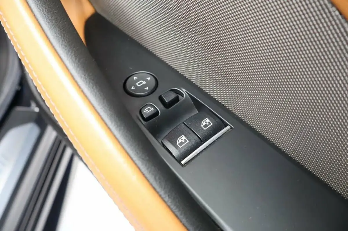 2019-bmw-8-series-44-m850i-xdrive-coupe-2d-big-20