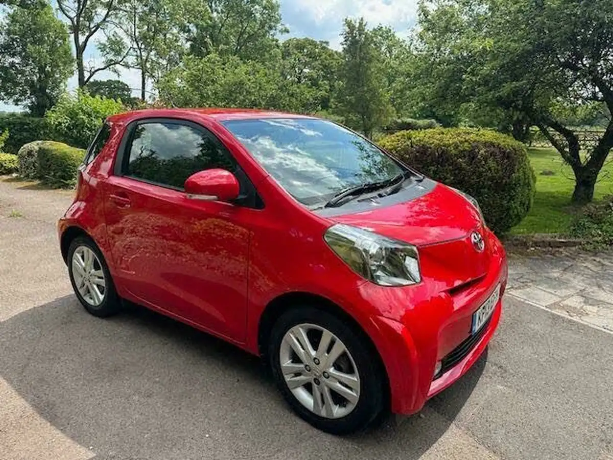 2013-toyota-iq-133-3-multidrive-big-4