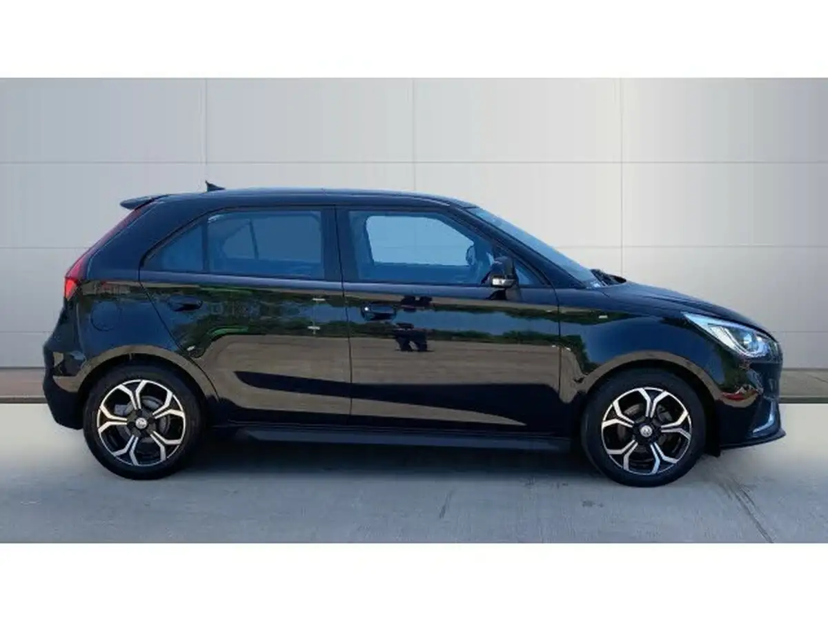 2022-mg-mg3-15-vti-tech-exclusive-nav-big-4