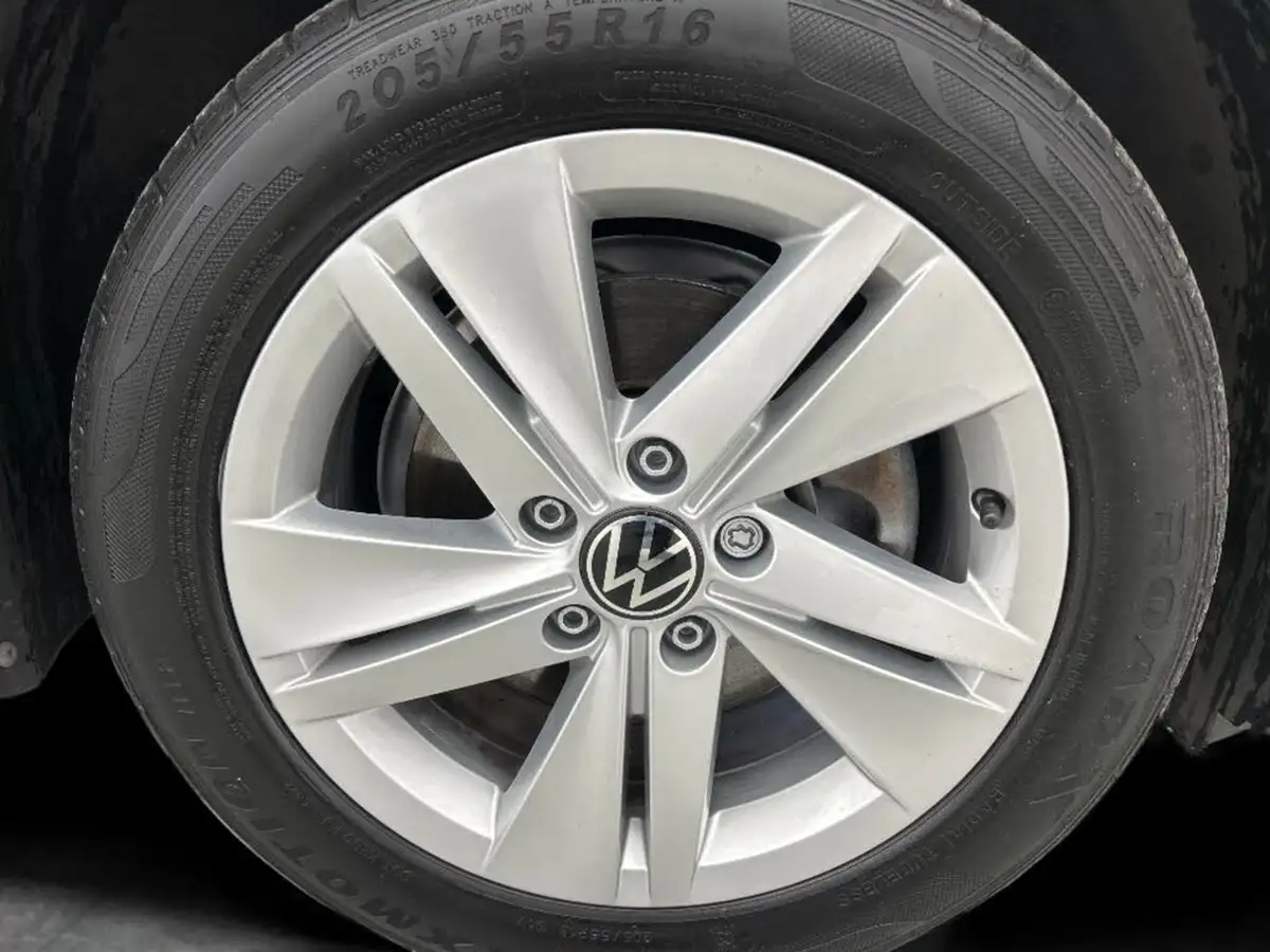 2020-volkswagen-golf-15-tsi-life-130ps-hatchback-big-14
