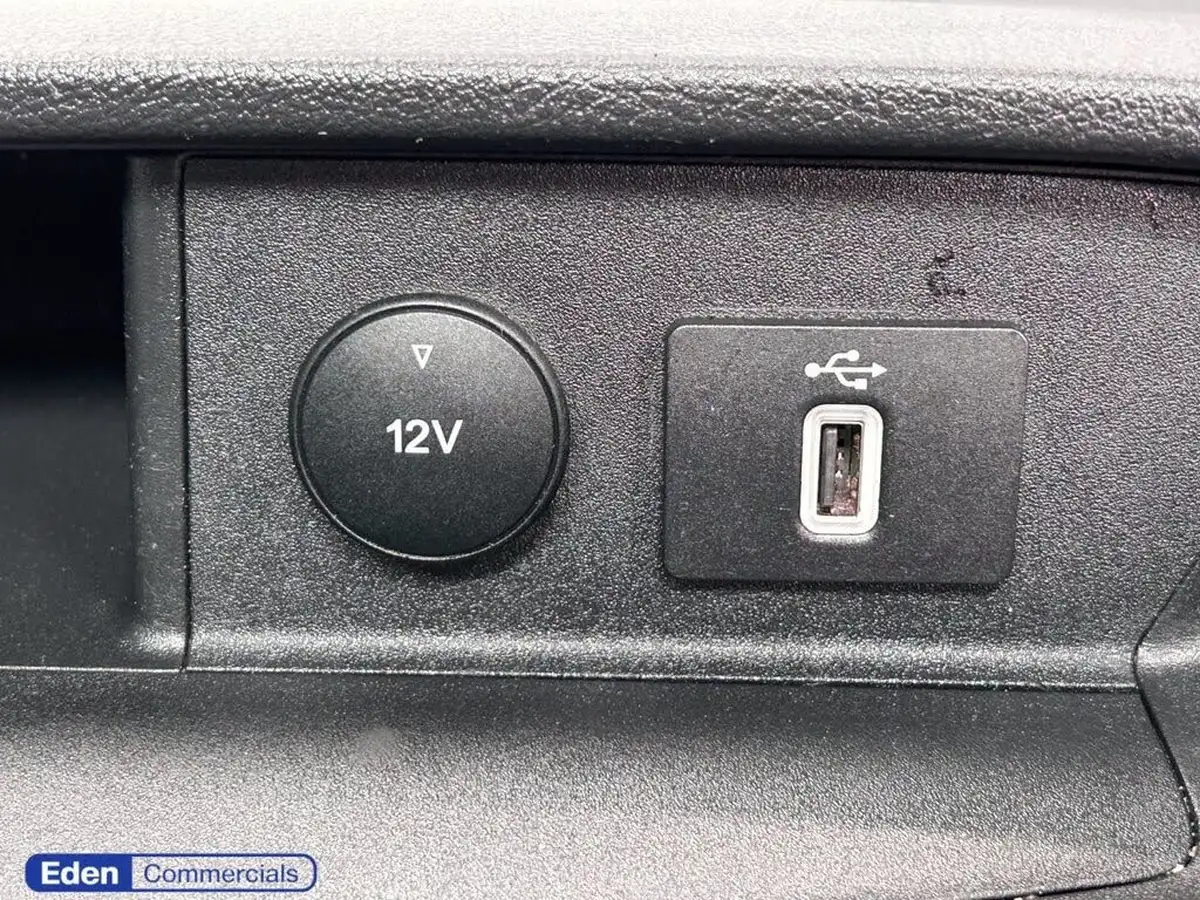 2022-ford-transit-custom-20tdci-300-l1h1-limited-130pseu6dt-panel-van-big-14