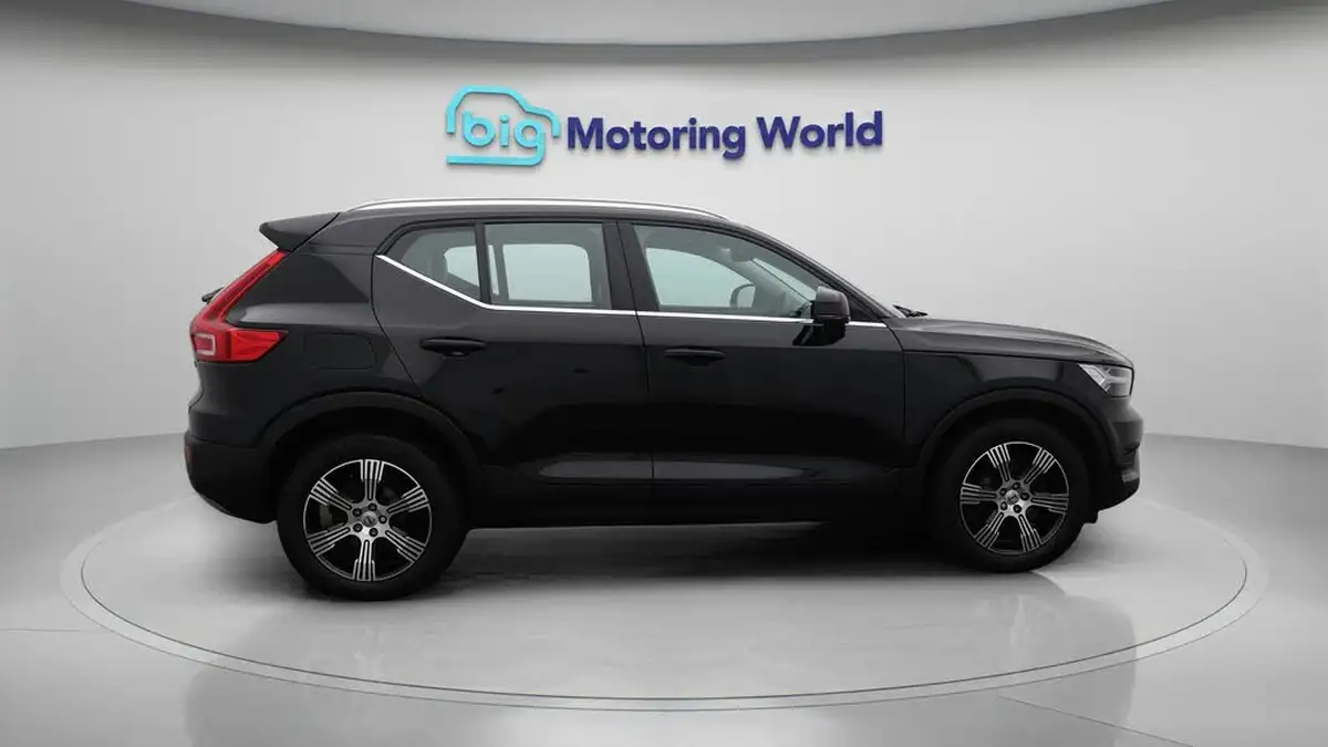 2022-volvo-xc40-15-t3-inscription-big-8