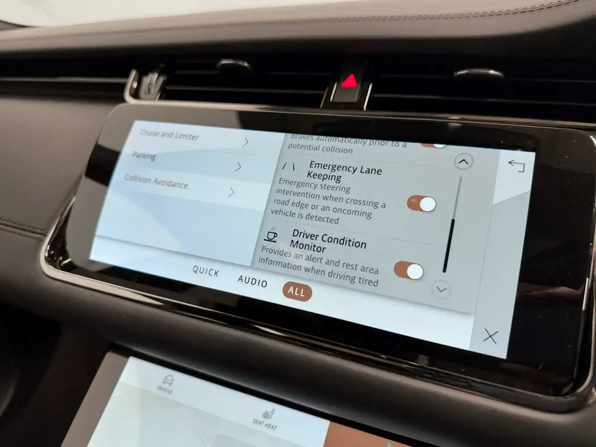 2021-land-rover-range-rover-evoque-15-p300e-autobiography-big-62