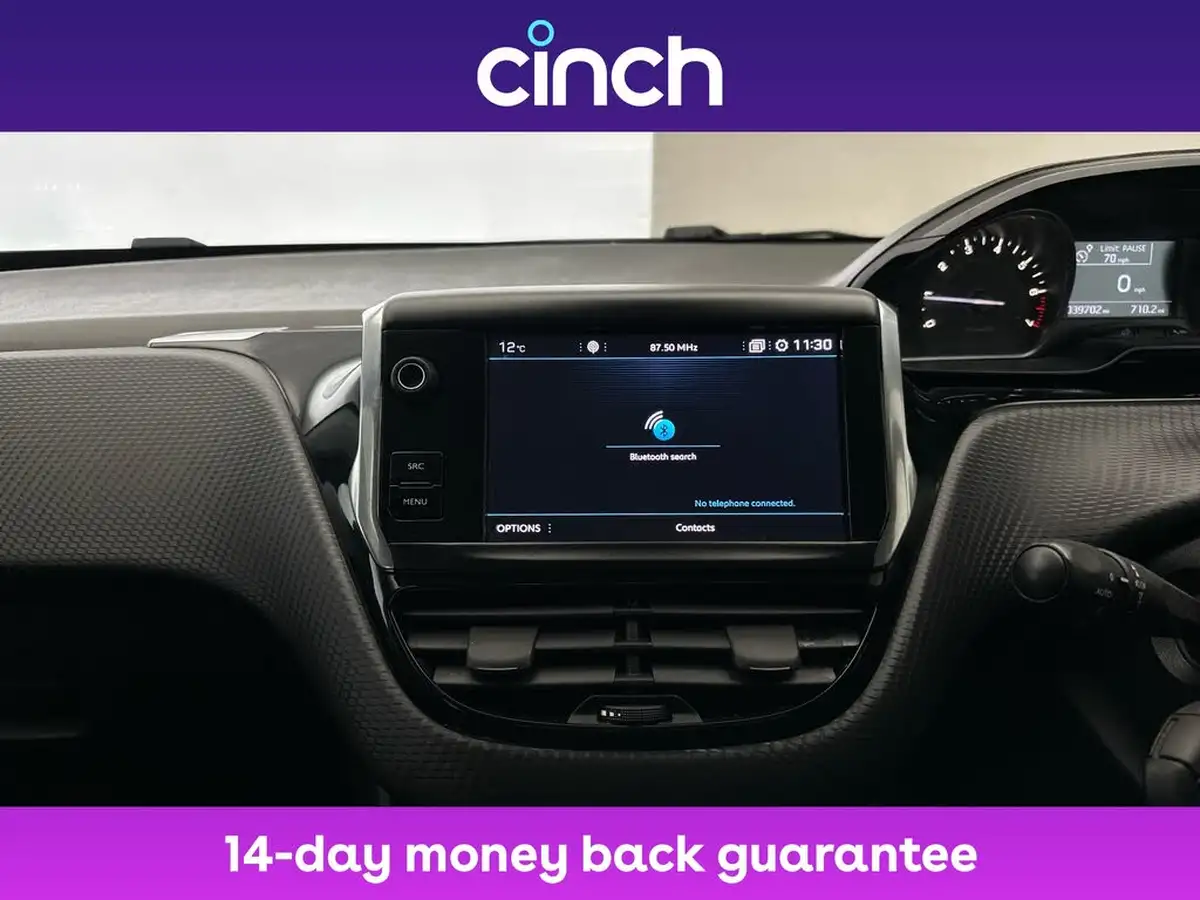 2019-peugeot-208-12-puretech-tech-edition-110bhp-big-30