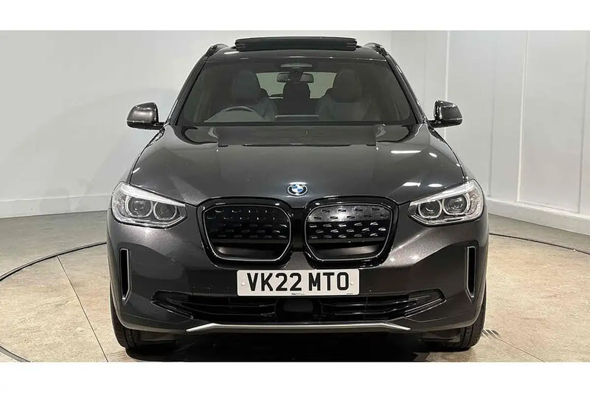 2022-bmw-ix3-e-premier-edition-big-2