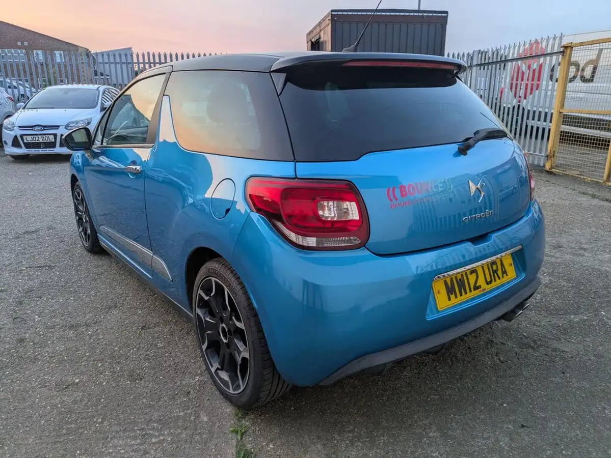 2012-citroen-ds3-16e-hdi-dsport-big-7