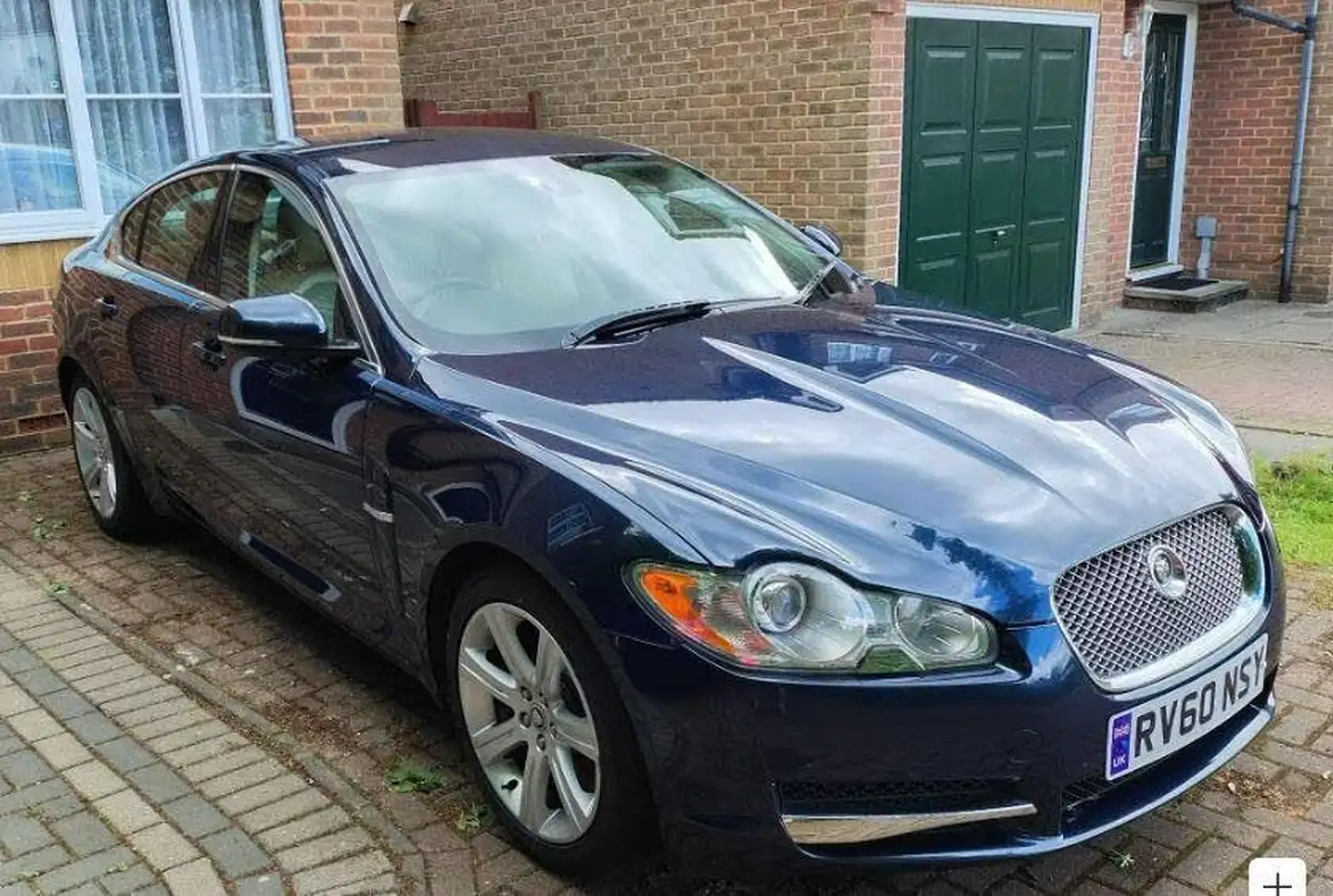 2010-jaguar-xf-30td-luxury-big-0