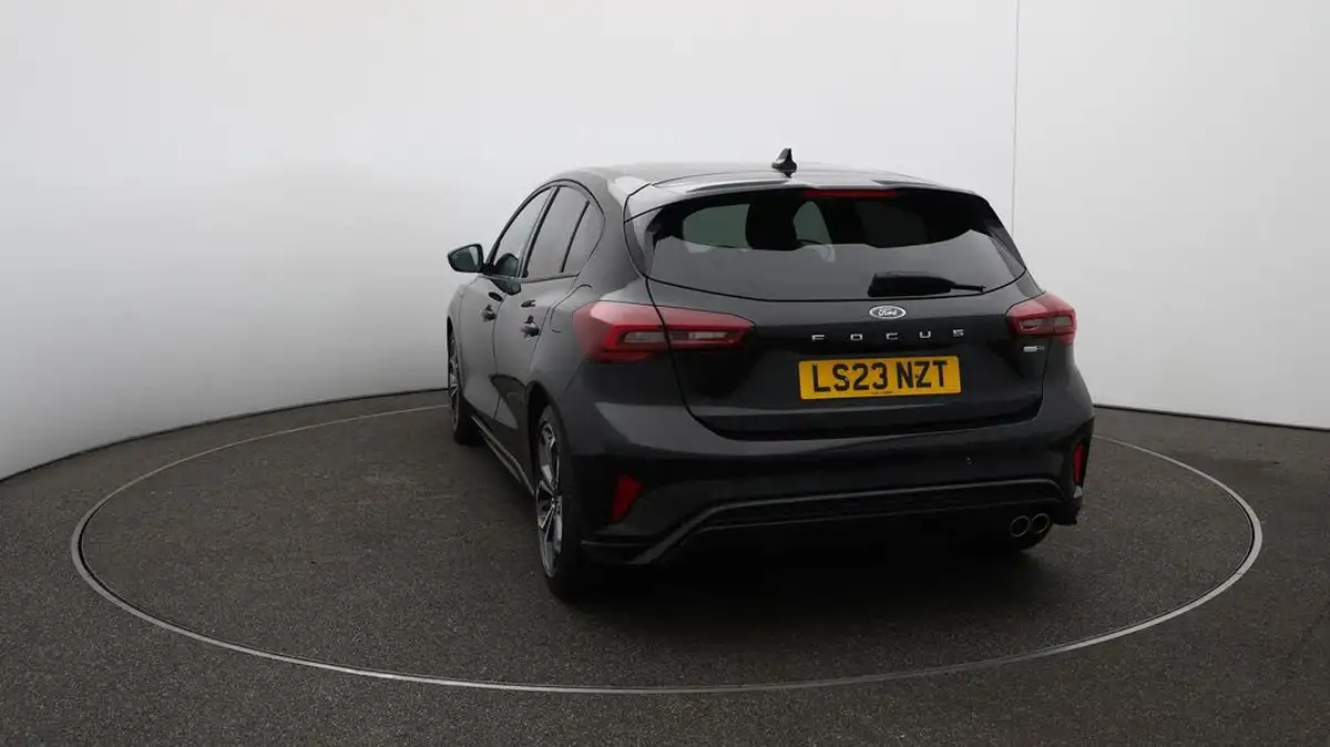 2023-ford-focus-10t-st-line-vignale-125ps-hybrid-mhev-hatchback-powershift-big-61