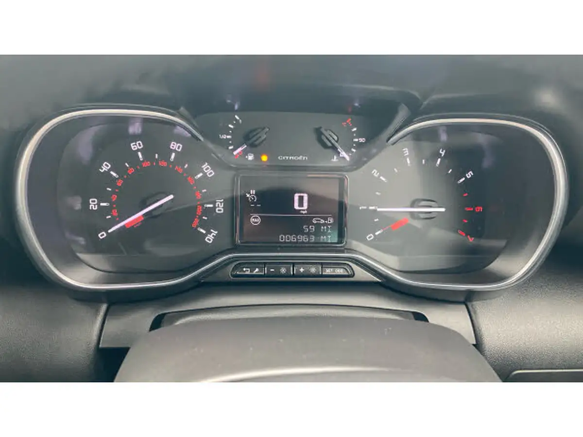 2022-citroen-c3-aircross-12-puretech-shine-110ps-big-17